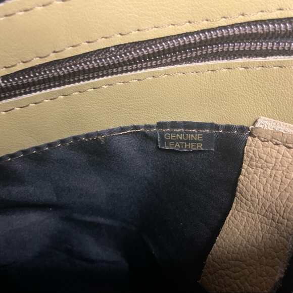 Vintage brown/tan leather cross body bag - Picture 6 of 6